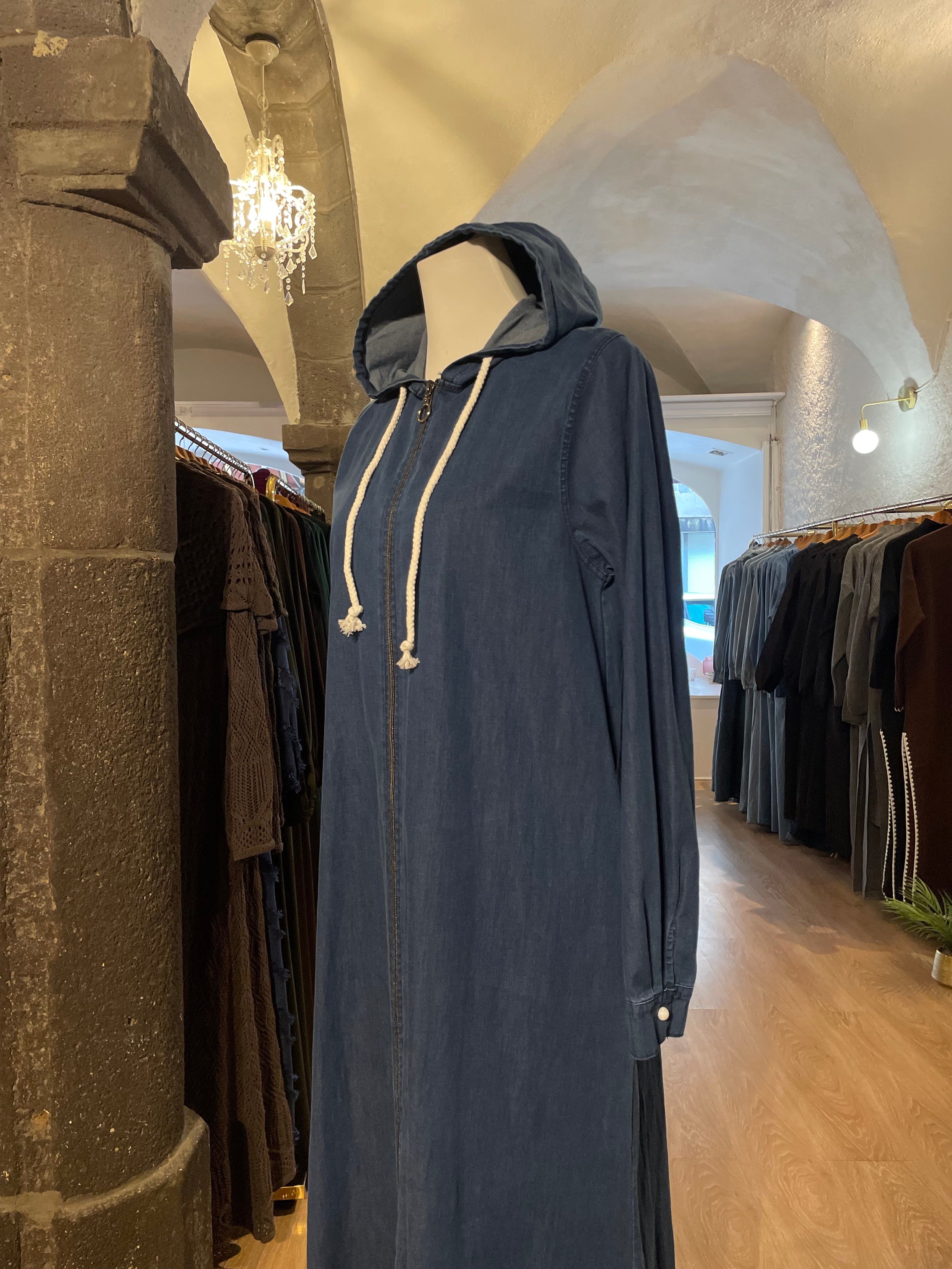 Veste en jean à capuche